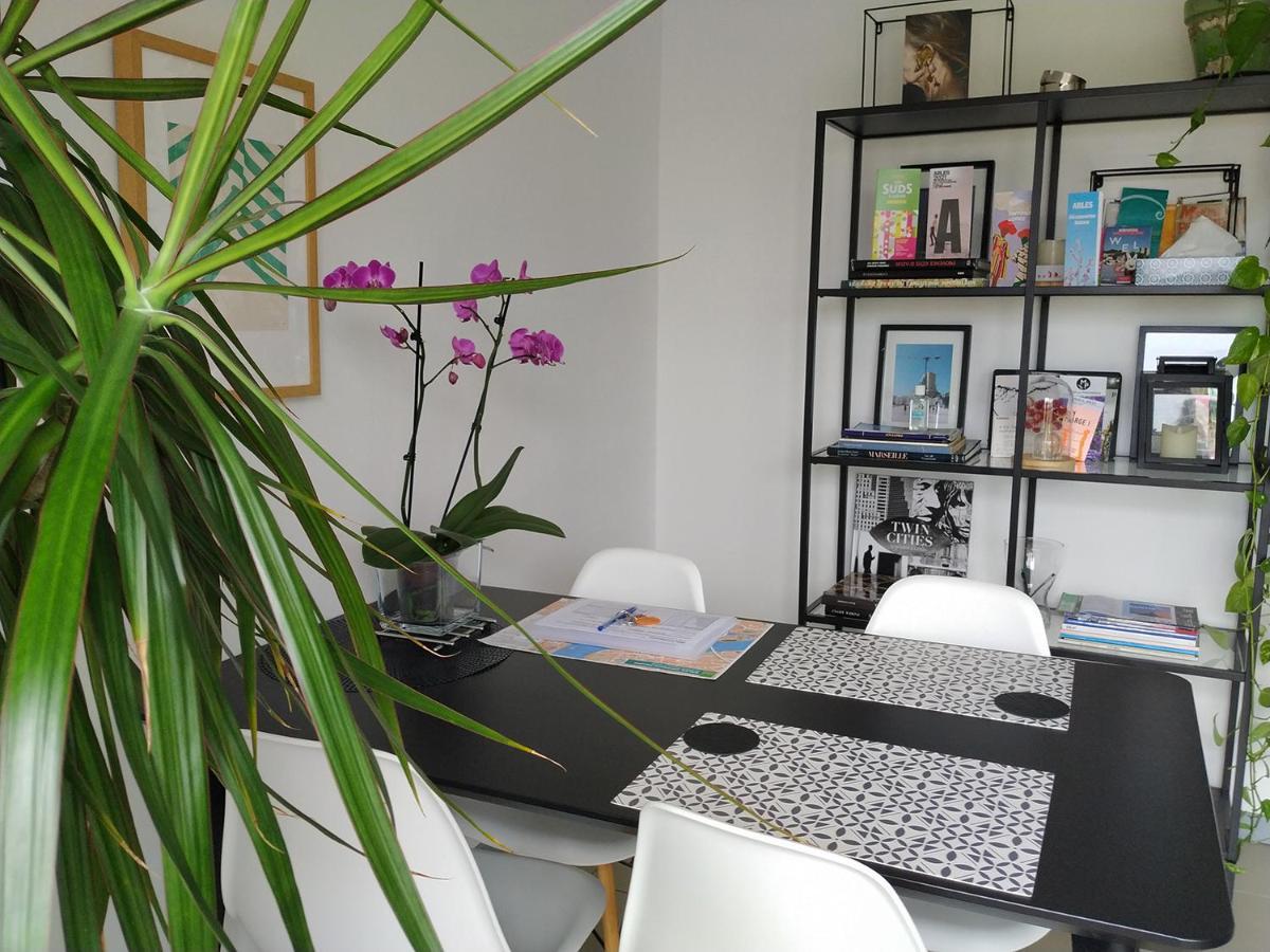 Charming Duplex With Terrace Historical City Center Арл Екстериор снимка